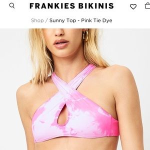 Frankie’s pink tie dye Sophia Richie top